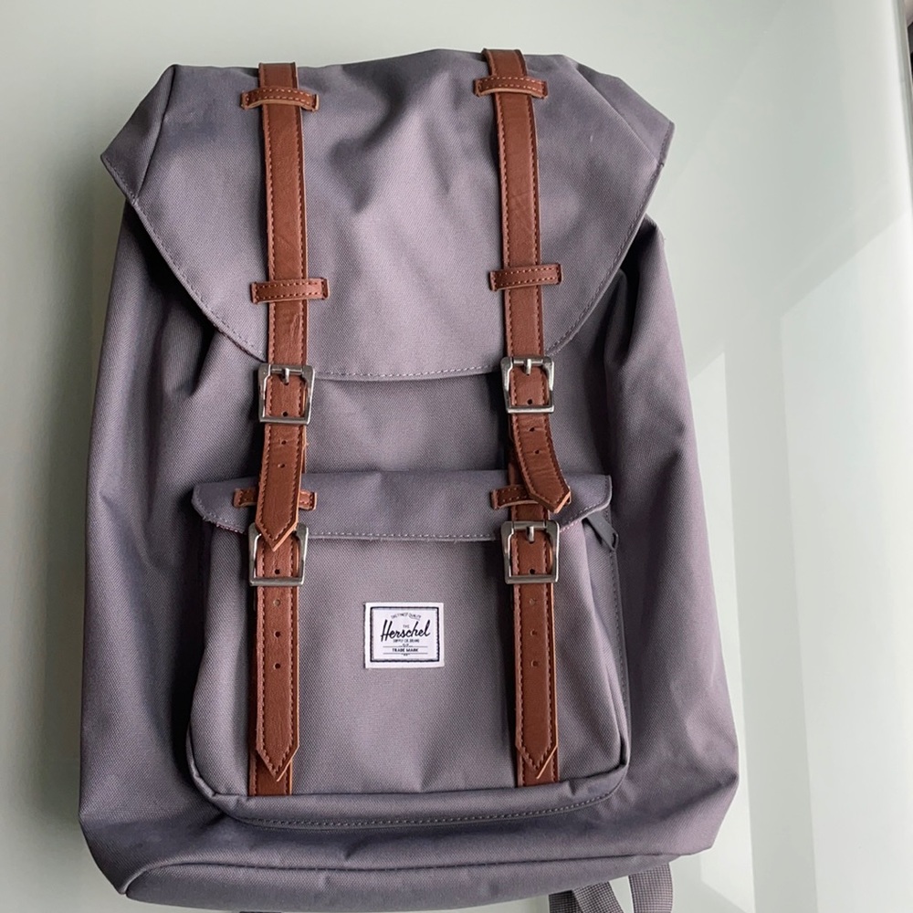 Hershel Mid-Volume Little America Backpack